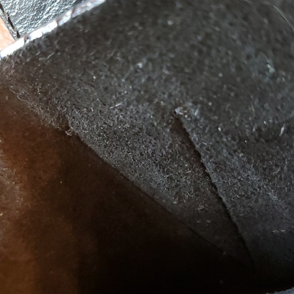 Vince Crocodile Stamped Cow Leather Bag - Picture 13 of 17